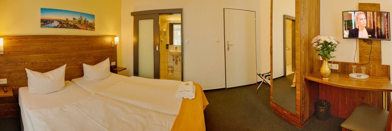 Hotel Little Paris Frankfurt am Main Exterior photo